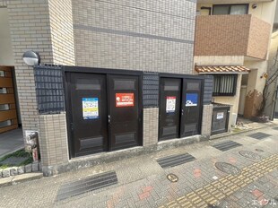 アブレスト野間の物件外観写真